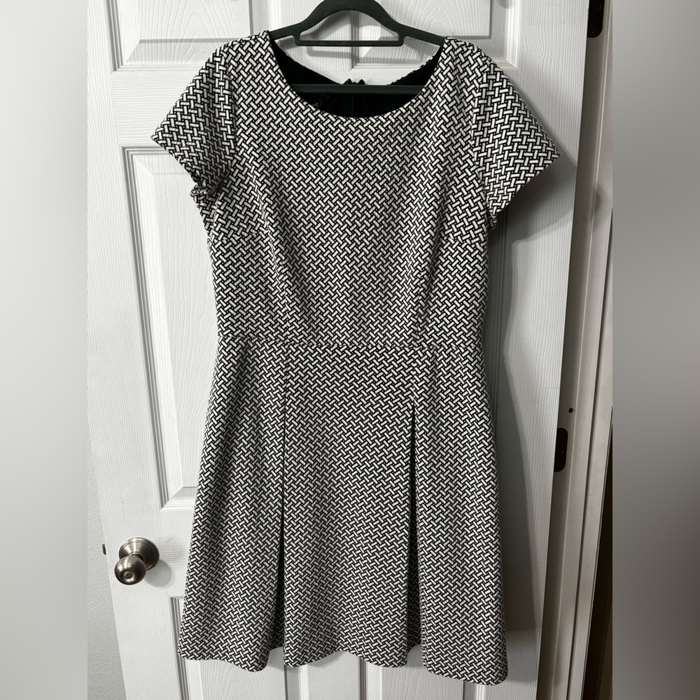 Talbots Dress Womens Sz 14, Black White A-line Office Party Midi EUC